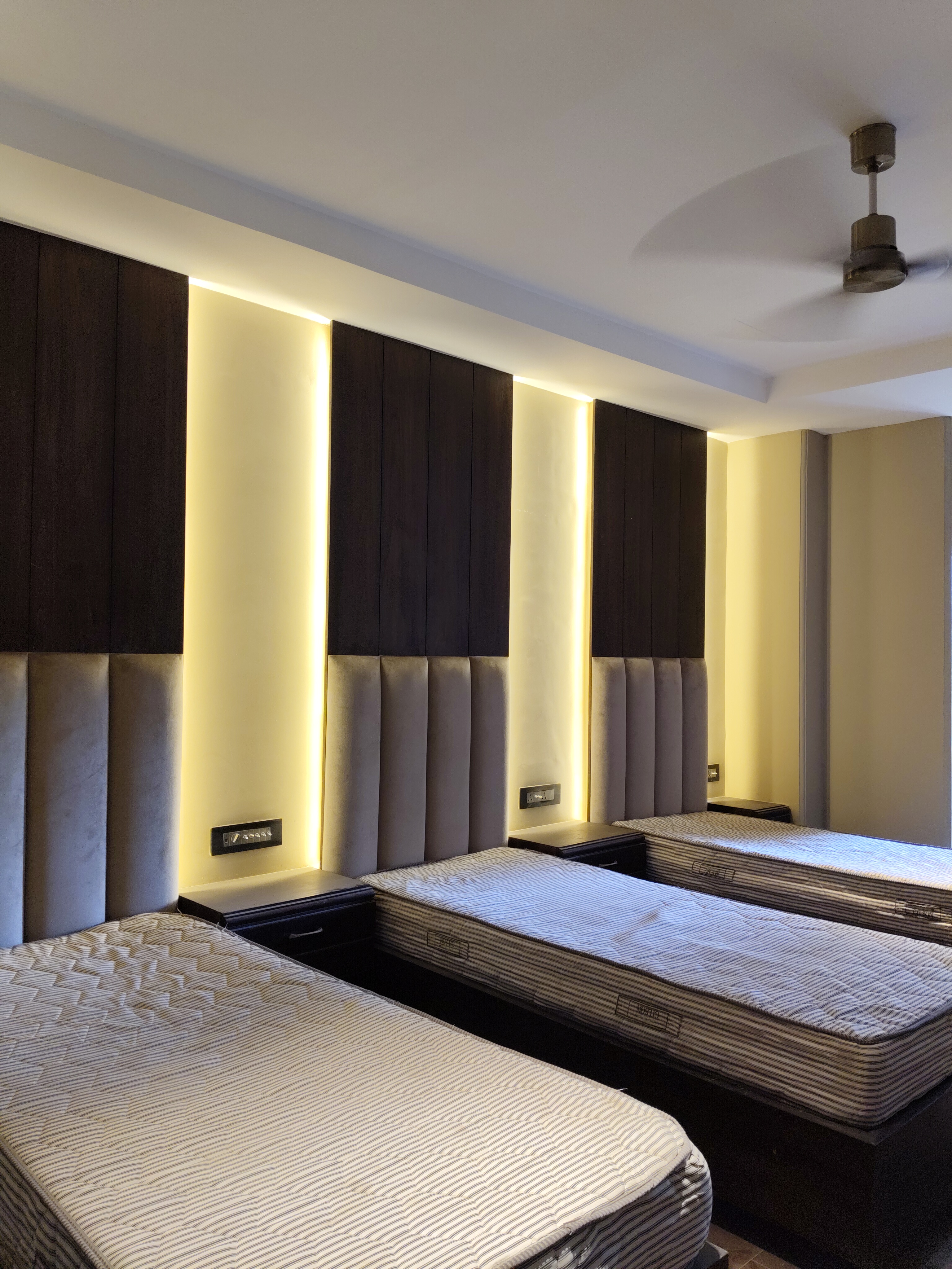 Bedroom Lighting Electrician in Mumbai